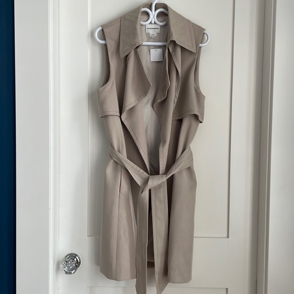 Club Monaco Jackets & Blazers - NWT Club Monaco size M vest trench coat